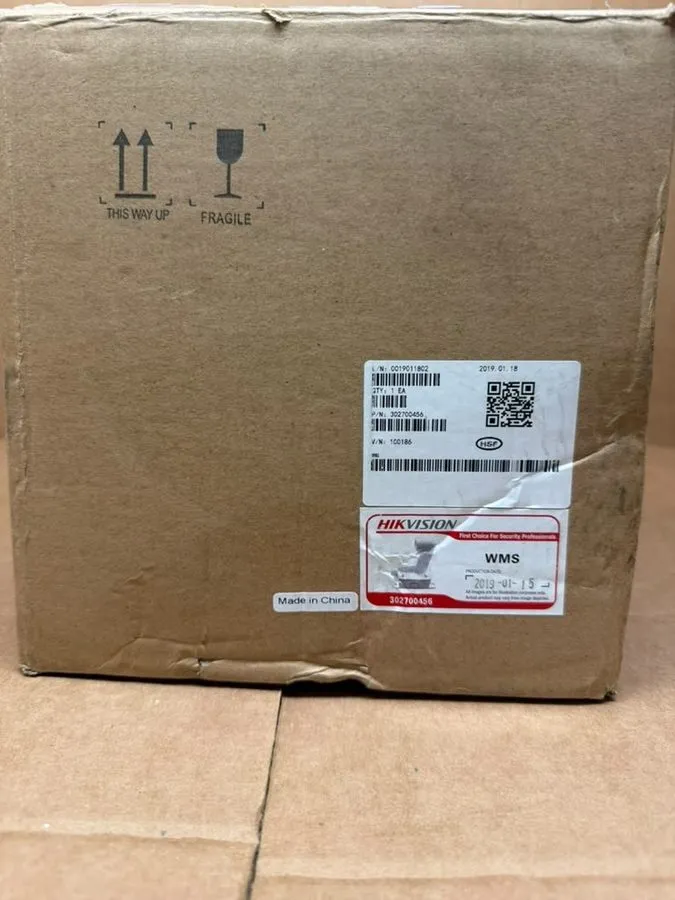 Камера Hikvision WMS 302700456 -Wall Mount Bracket