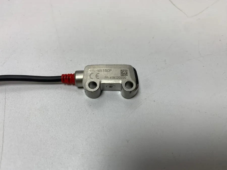 Фотоэлектрический датчик Keyence PR-MB15CP Photoelectric Sensor