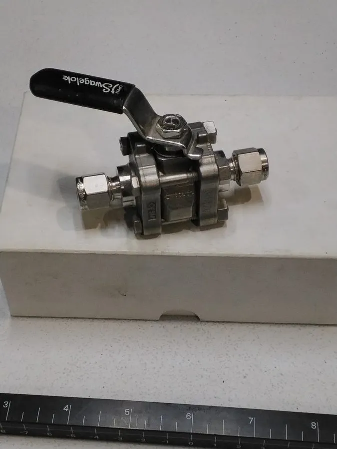 Клапан Swagelok SS-62TS4 Stainless Steel 3-Piece 60 Series Ball Valve FNSP