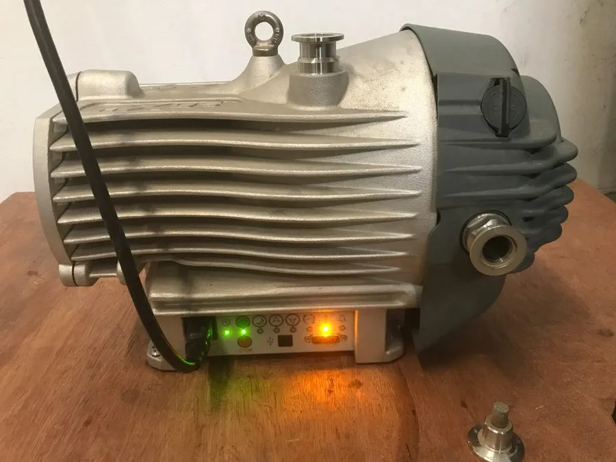 Насос Edwards nXDS10iC / Corrosive Resistant Dry Scroll Vacuum Pump / A73602983 — фото лота 1