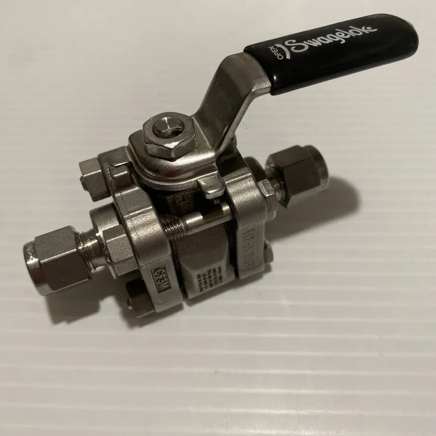 Клапан SWAGELOK SS-62TS6 3/8” tube ball valve 316 SS Stainless Steel