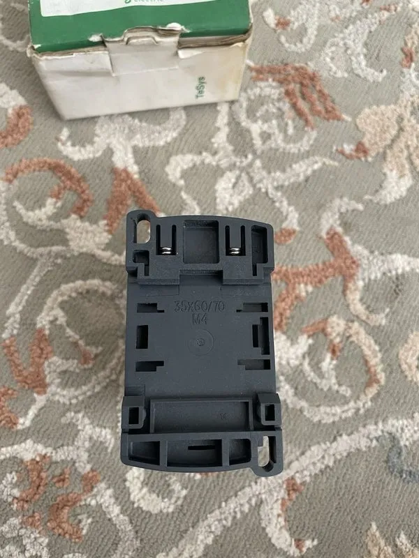 Контактор LC1D18G7 IEC Contactor, TeSys Deca, Nonreversing 18A 10HP at 480VAC — фото лота 3
