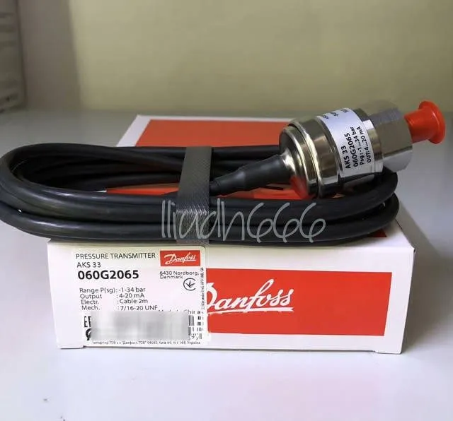 Датчик давления Danfoss AKS33 060G2065 pressure transmitter