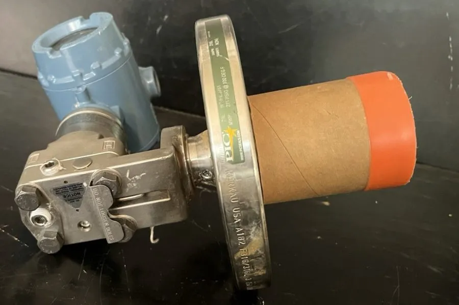 Датчик давления ROSEMOUNT PRESSURE TRANSMITTER MODEL 300S1AAD1E5M5 W29FE-3761 — фото лота 1
