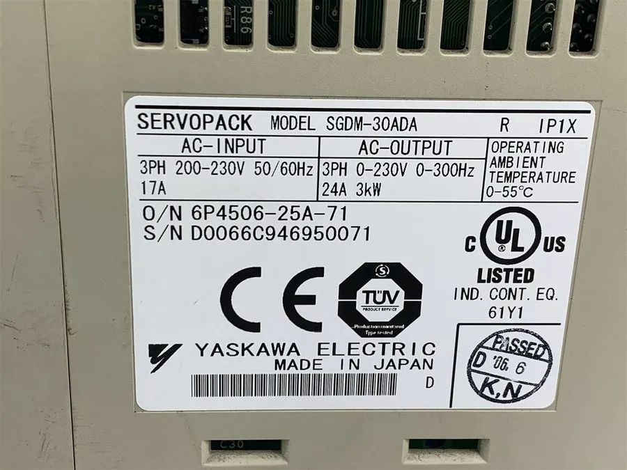 Сервопривод YASKAWA SGDM-30ADA Servopack Servo Drive 3 KW