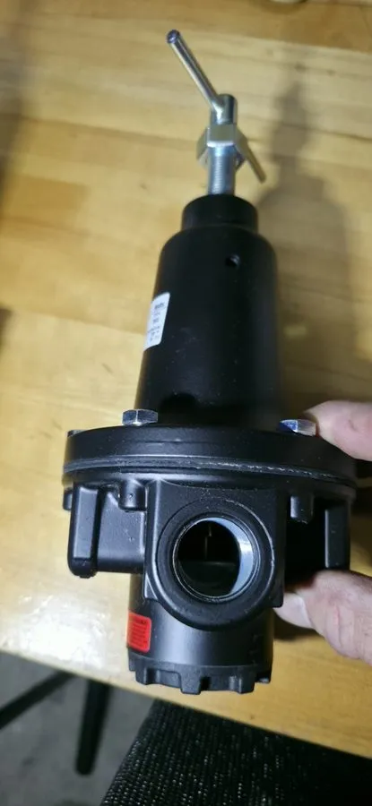 Регулятор давления Parker 21U842 Watts Pneumatic Regulator 300psi 1in Npt g242 — фото лота 1