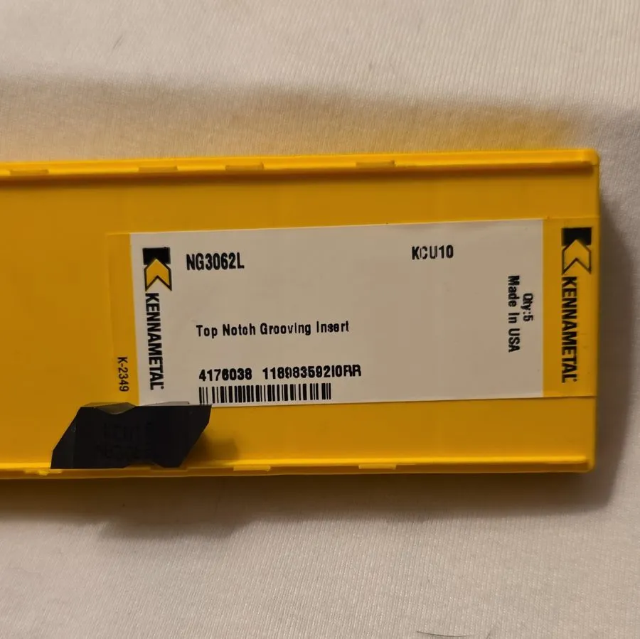 Режущий инструмент KENNAMETAL NG3062L KC810 Carbide Grooving Insert — фото лота 1