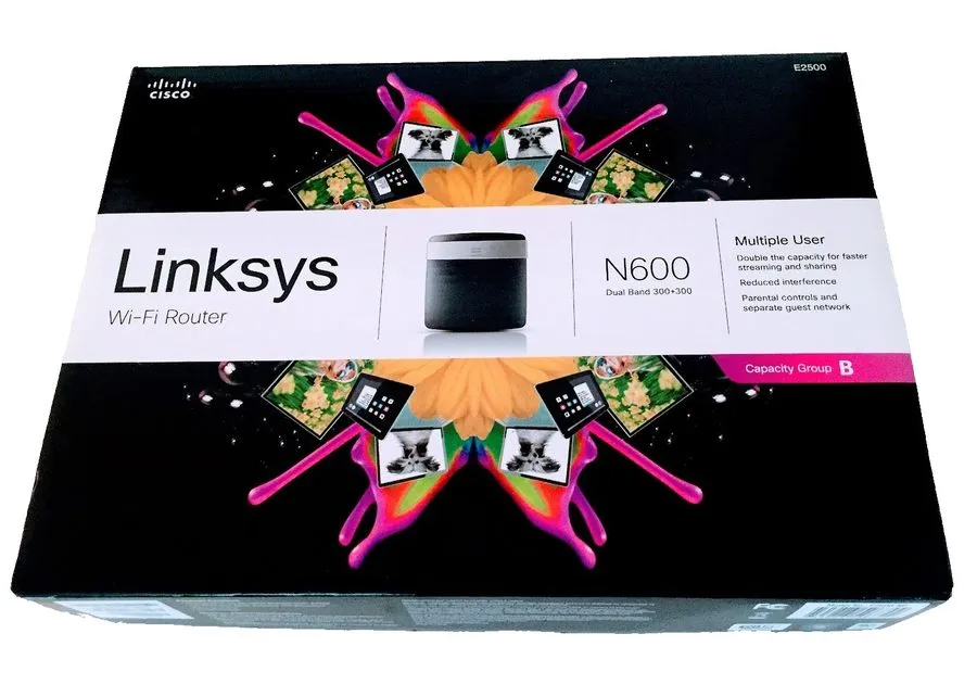 Маршрутизатор Linksys N600 Dual-Band 300+300 Mbps 4-Port Wireless N Router (E250