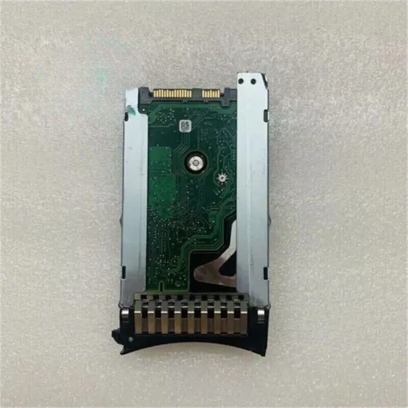 Жёсткий диск IBM 00W1162 00W1160 600GB 10K 6G SAS 2.5in DS3524 HARD DRIVE HDD
