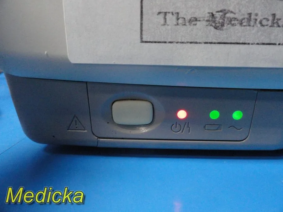 Монитор пациента 2011 Philips MP5T M8105AT Multiparameter Patient Monitor W/ Lea