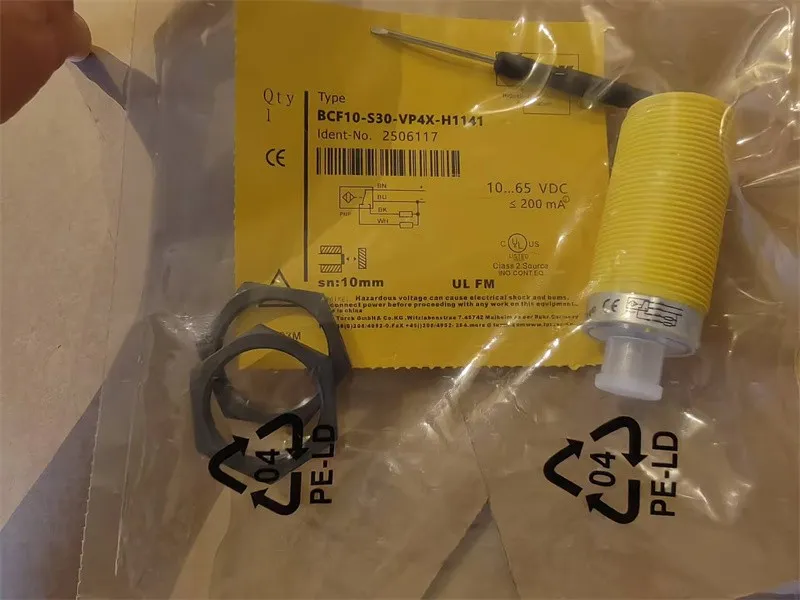 Датчик приближения 1/piece BCF10-S30-VP4X-H1141 Capacitive Sensor