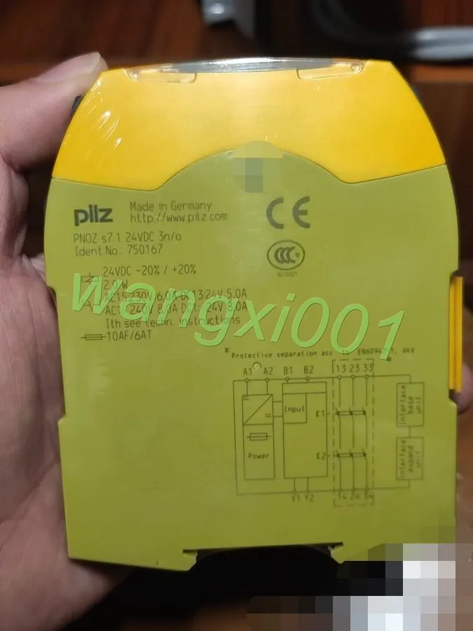 Реле безопасности PILZ 750167 Safety Relay PNOZ s7.1 24VDC 3 n/o