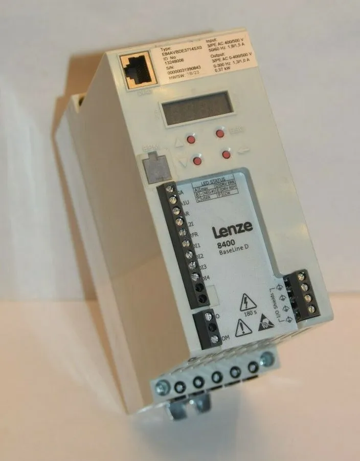 Частотный преобразователь E84AVBDE3714SX0