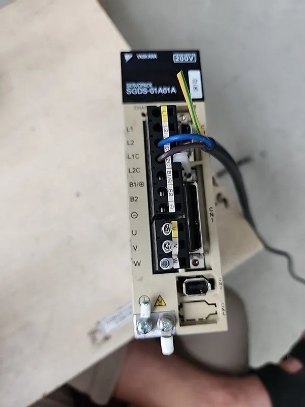 Сервопривод SGDS-01A01A