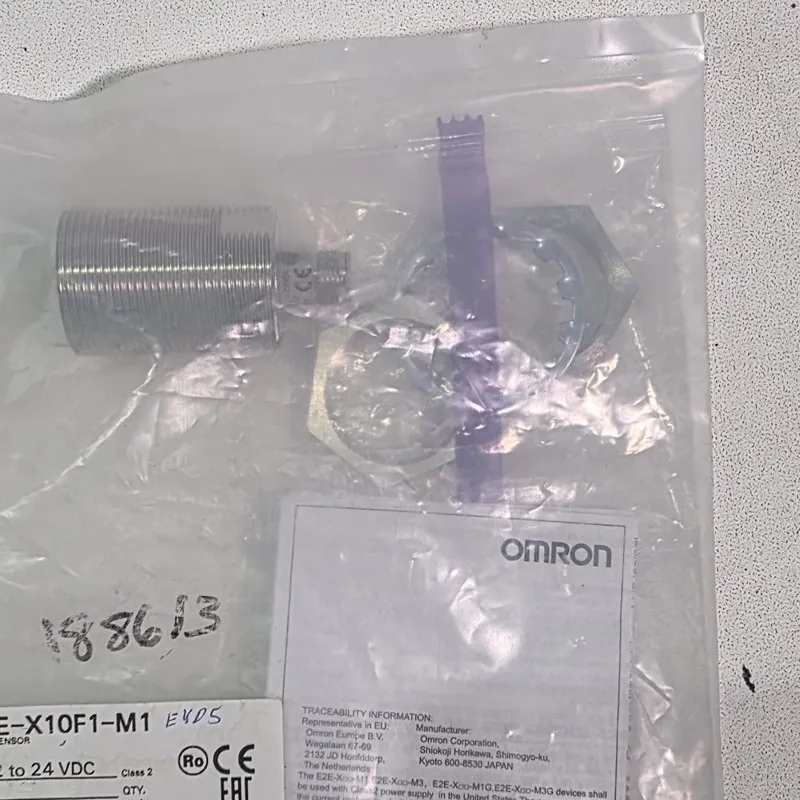 Датчик приближения Omron E2E-X10F1-M1 Proximity Sensor Switch