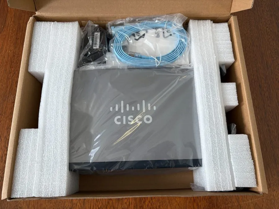 Коммутатор Cisco SG350-10