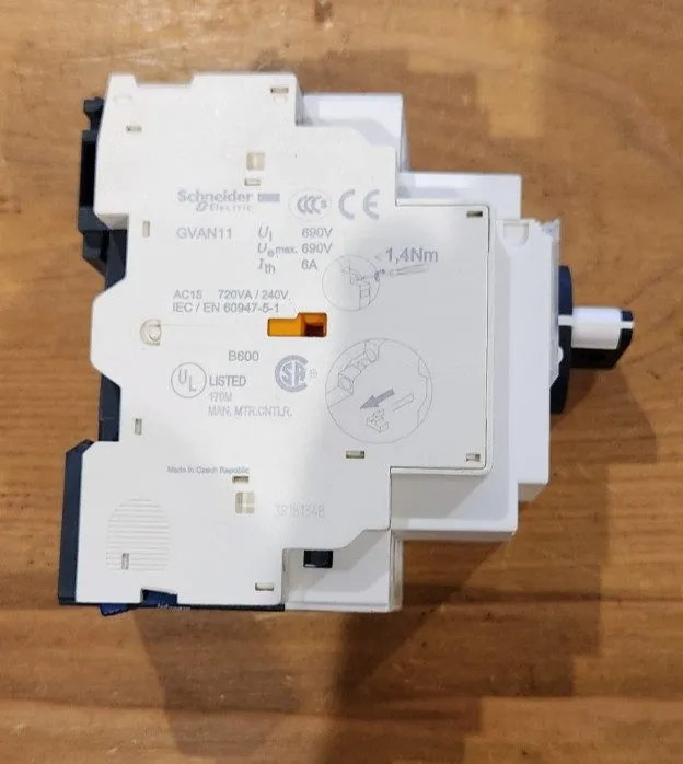 Автоматический выключатель Schneider Electric GV2P14 Motor Circuit Breaker 3 Pol