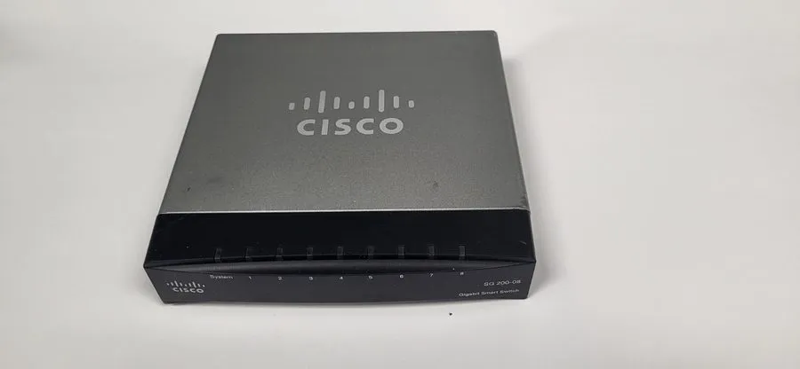 Коммутатор Cisco Small Business 8 Port Gigabit Smart Switch SG200-08