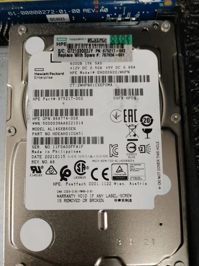 Жёсткий диск 875217-002 HPE 600GB SAS 12G 15K SFF SC DS HDD — фото лота 2