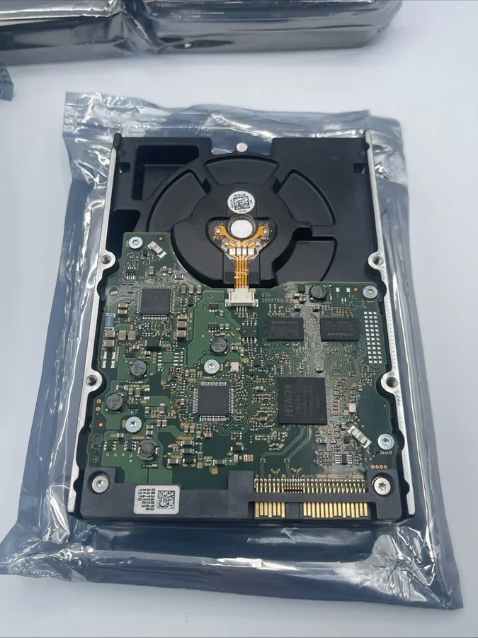 Жёсткий диск 5x HGST Spec Hitachi HUS156045VLS600 450GB 64MB 15K SAS 3.5" Hard D — фото лота 2
