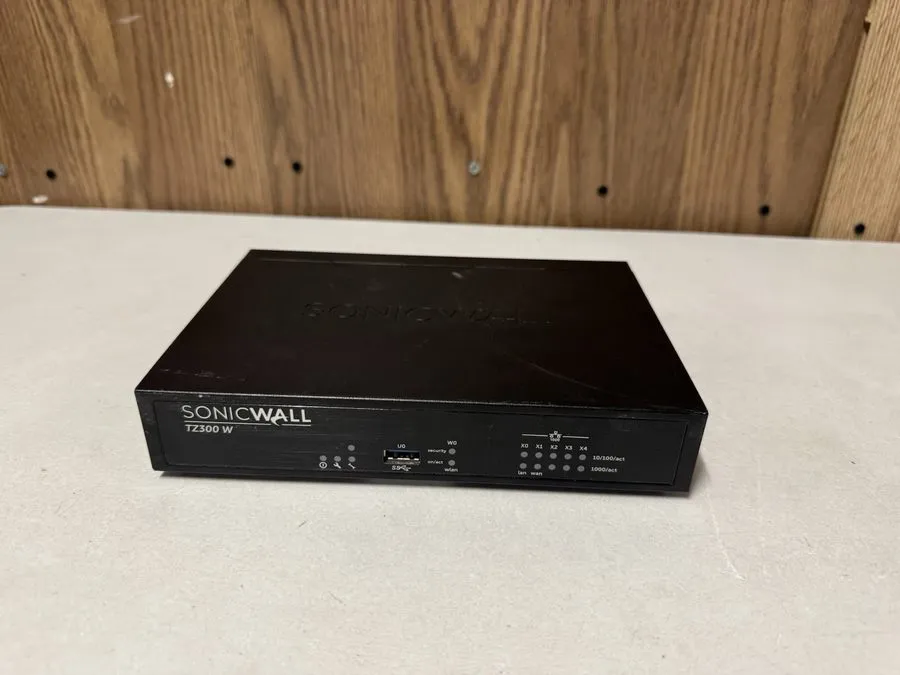 Межсетевой экран SONICWALL TZ300 W APL28-0B5 NETWORK SECURITY FIREWALL APPLIANCE