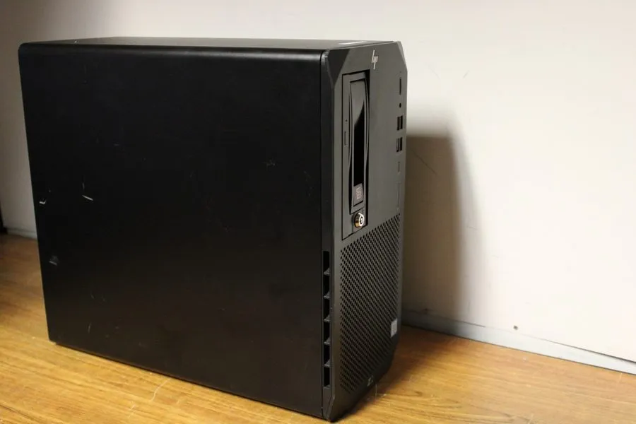 Жёсткий диск HP Z2 Tower G5 Workstation Xeon W-1250 3.3GHz 32GB 512GB Quadro RTX