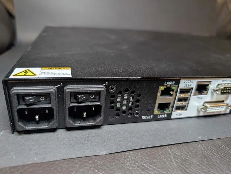 KVM-переключатель Raritan Dominion KX III DKX3-216 16-Port 2-User Enterprise KVM