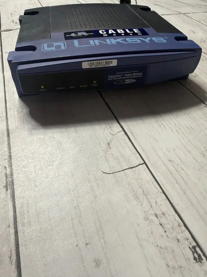 Маршрутизатор LINKSYS Cable Model with USB & Ethernet Connections Model BEFCMU10