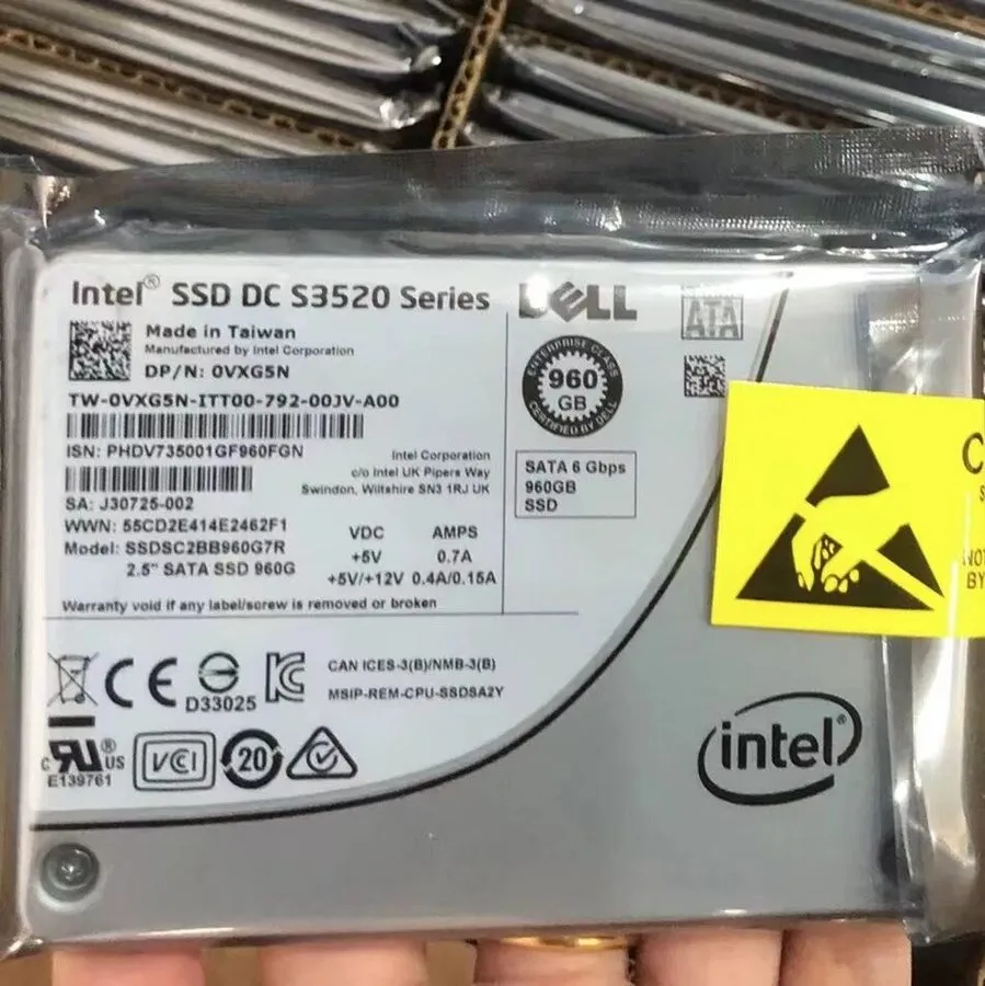 SSD-накопитель DELL OVXG5N Intel DC S3520 960GB 2.5" SATA 6Gb/s MLC SSDSC2BB960G