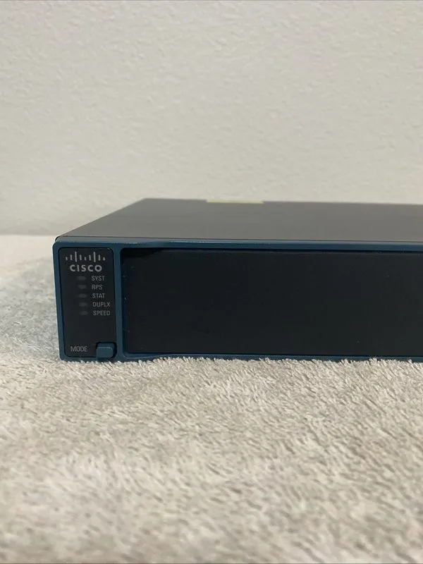 Коммутатор CISCO CATALYST 2960 SERIES 24-PORT SWITCH 100-240 VAC WS-C2960-24TC-L — фото лота 2