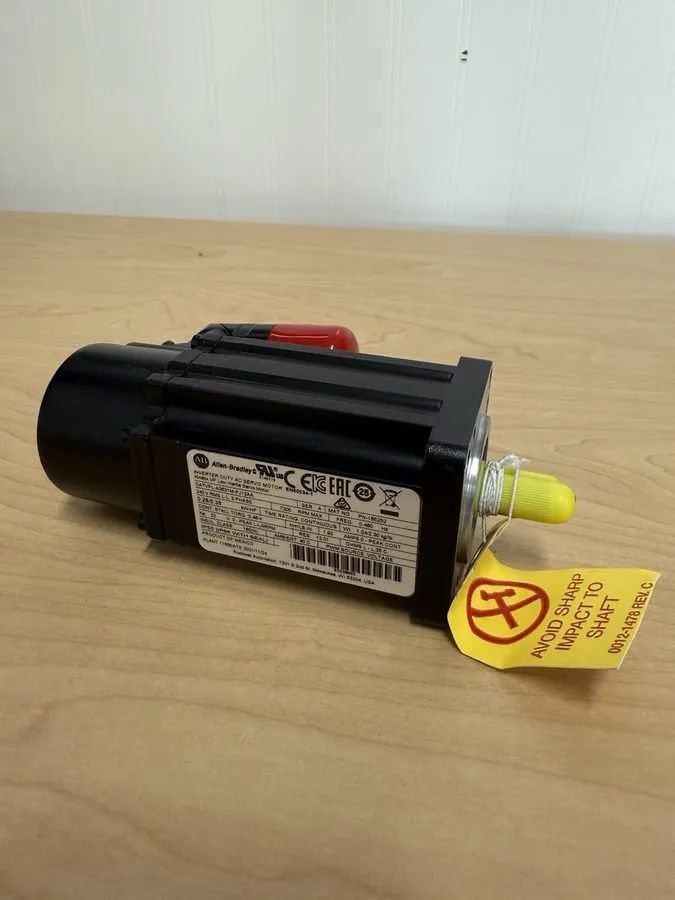 Серводвигатель Allen Bradley, VPL-A0631M-PJ12AA, AC Servo Motor 7200RPM .28kW