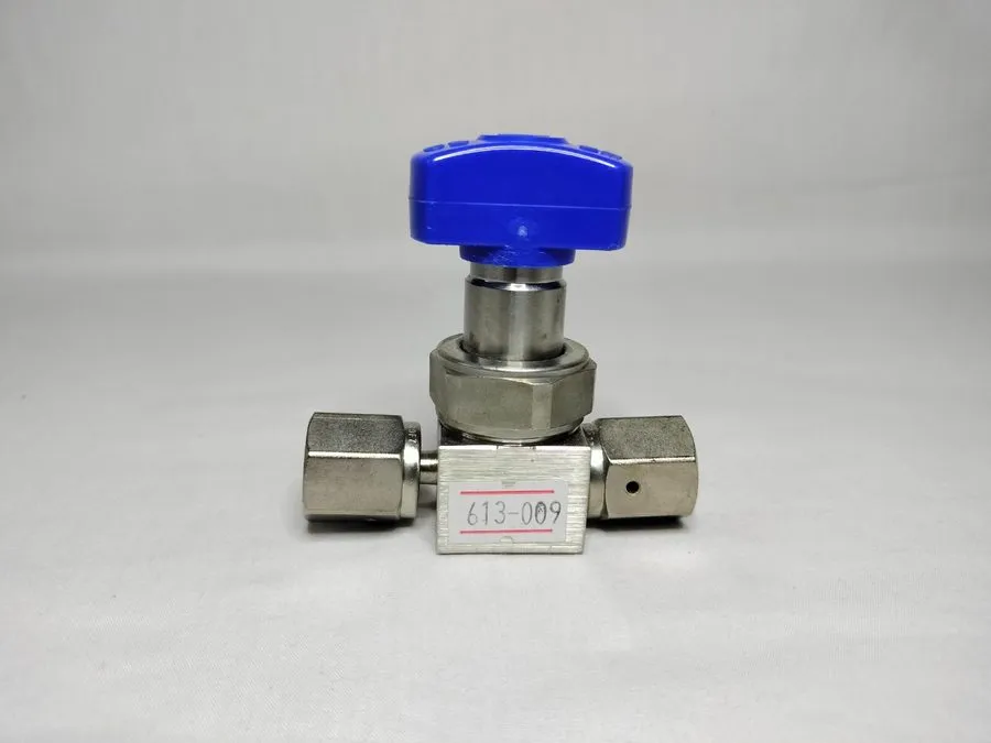 Клапан Swagelok 6LVV-DPFR4-P Diaphragm Valve 1/4" FVCR Stainless Steel