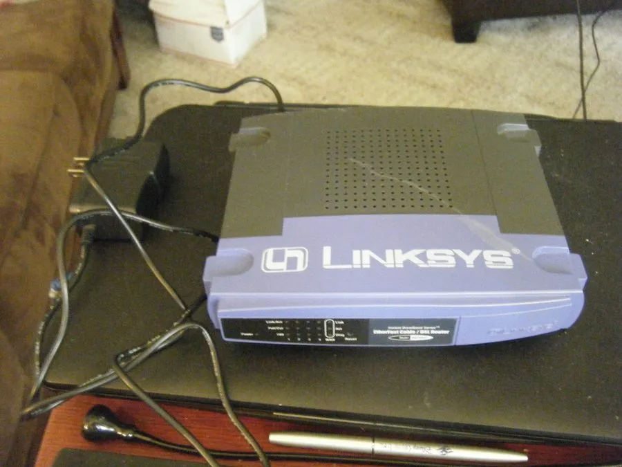 Маршрутизатор Linksys BEFSR41 4-Port 10/100 Wired Router v4