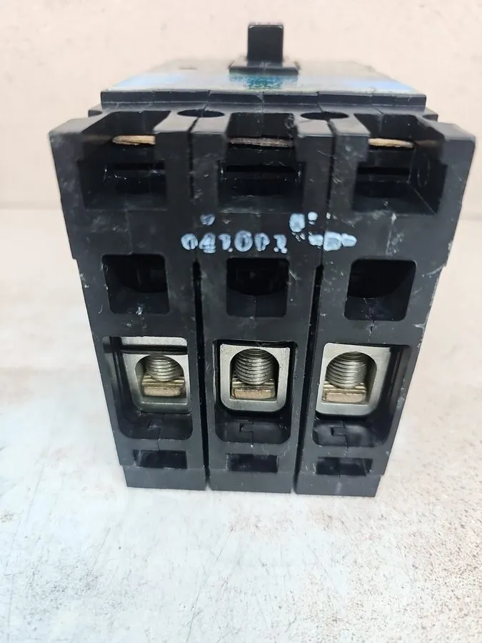 Автоматический выключатель Siemens Sentron Series 3 pole circuit breaker 125A 48