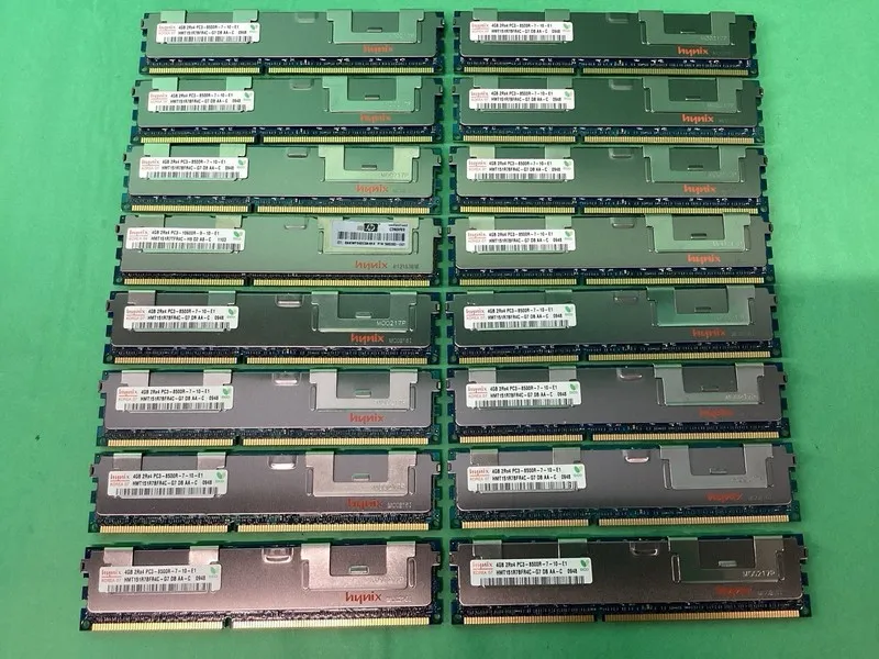 Модуль памяти SK Hynix 64GB (16x4GB) DDR3 PC3-8500 RAM Server Memory STICKS