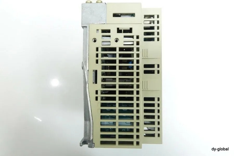 Сервопривод Yaskawa KCC-REM-Yec-SGDH02AE1-004 200V Servopack SGDH-02AE