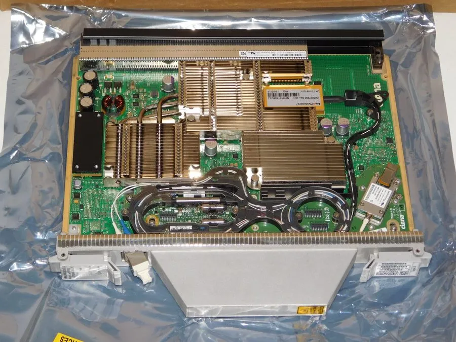 Оптический модуль CIENA 100G WL3 OCLD Regnl w/EDFA 1xOTU4 C-Band NTK539UC 007 WO
