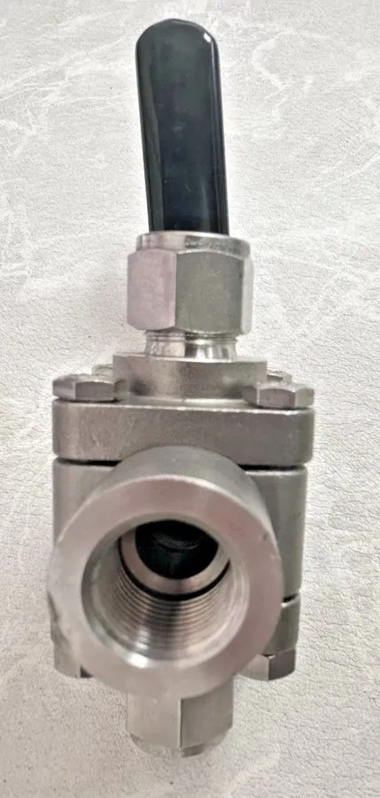 Клапан Swagelok SS-63XTS8-F8 SS 3-Piece 60 Series 3-Way Ball Valve FNSP — фото лота 2