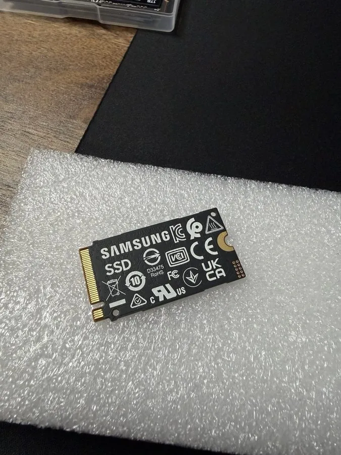SSD-накопитель Samsung PM9C1a 256GB M.2 2230 NVMe PCIe Gen4x4 SSD