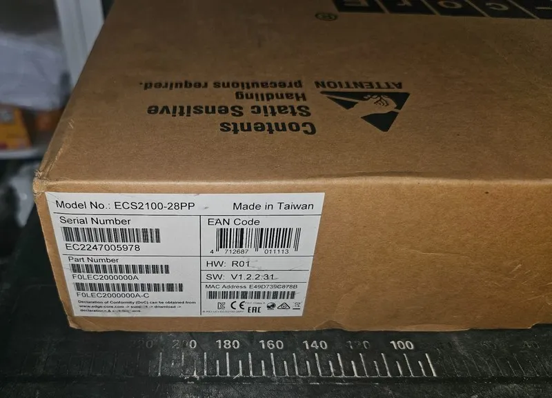 Коммутатор Edge-core Ethernet switch Model ECS2100-28PP 24-port Gigabit Web-Smar