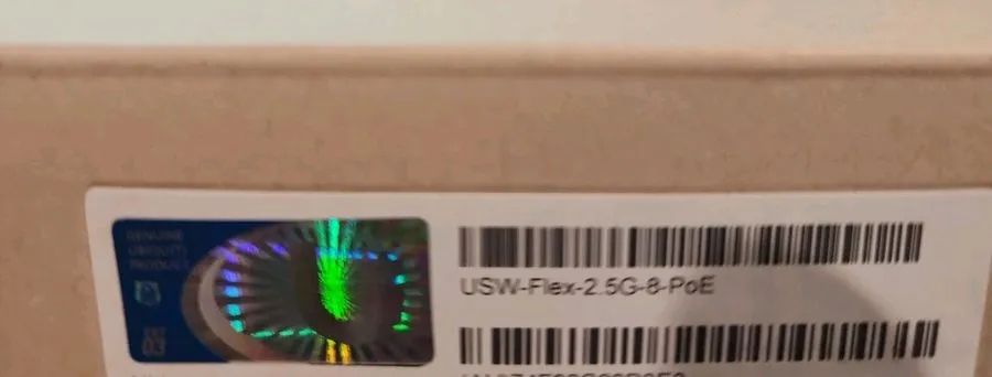 Коммутатор Ubiquiti UniFi Flex 2.5G PoE 8-Port Switch USW-Flex-2.5G-8-PoE 196W 1 — фото лота 1