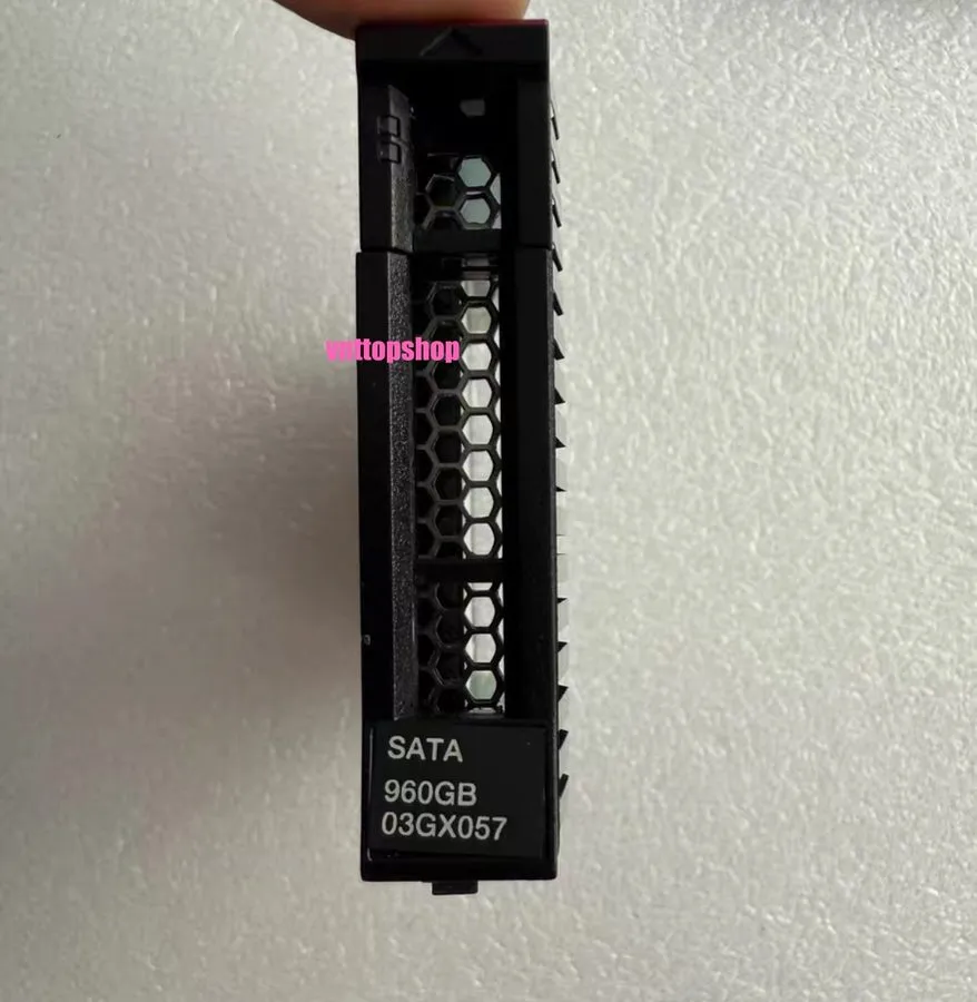 Сервер Lenovo/IBM ThinkSystem 960GB 2.5" SATA 6G 03GX057 4XB7A72439 HS Server SS
