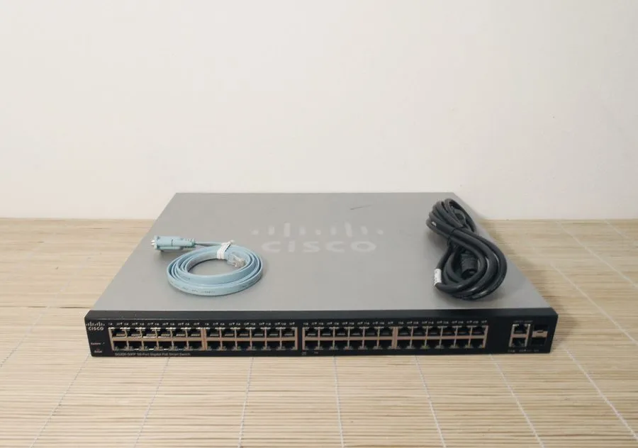 Коммутатор Cisco SG200-50FP 50-Port Gigabit PoE Smart Switch