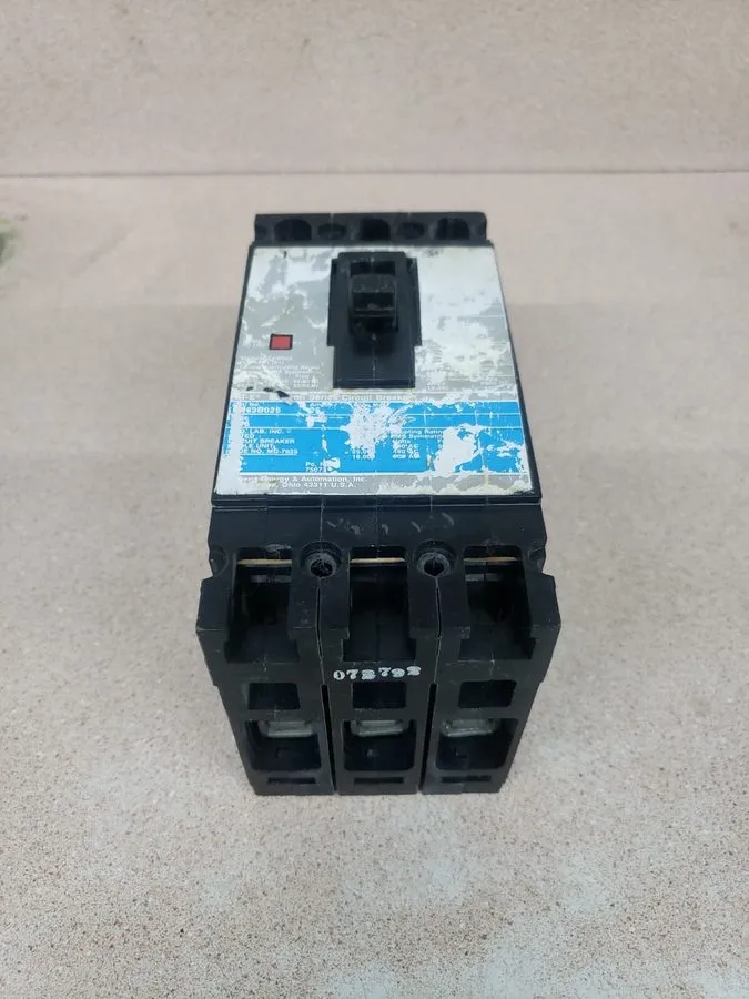 Автоматический выключатель Siemens Sentron ED6 ED63B025 25A 3-Pole 600V AC Circu
