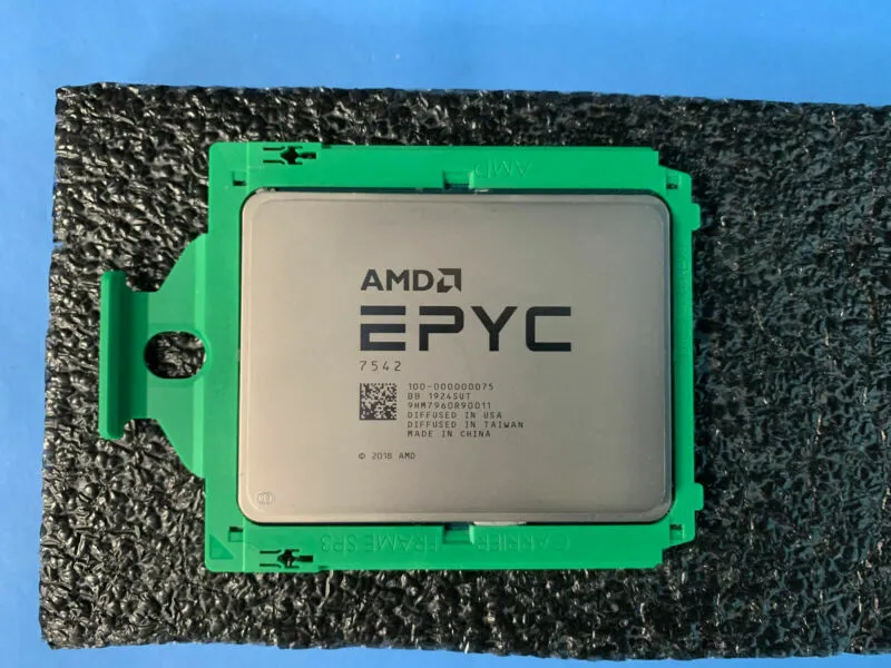 Модуль памяти AMD EPYC 7542 32C 2.9GHz 192M DDR4-3200 225W (Dell) (100-000000075