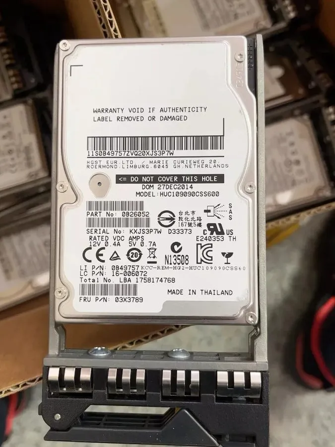 Жёсткий диск Lenovo 900GB 10K SAS 6Gb/s 2.5" HDD w/Tray 03X3789 TD340 RD430 RD44 — фото лота 2