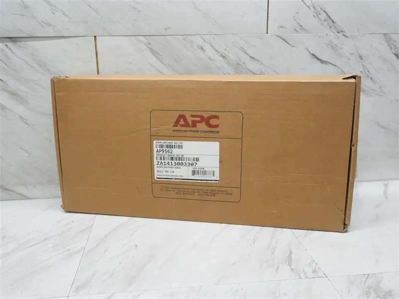 Блок розеток PDU APC AP9562 1U 15A 120V 12-Outlet Rackmount Power Distribution U