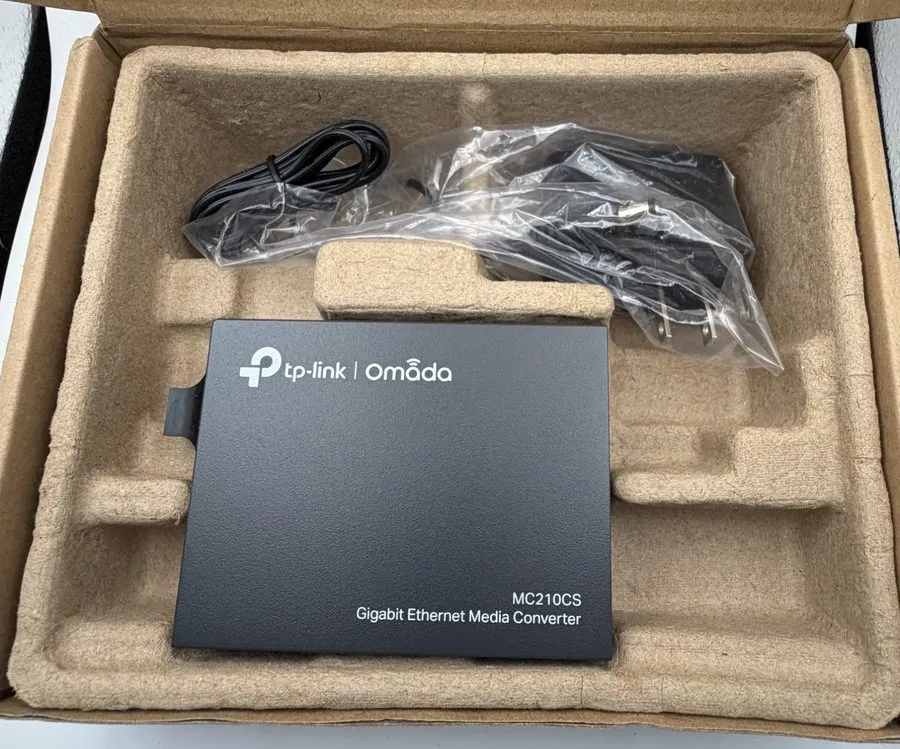 Медиаконвертер TP-Link MC210CS Gigabit Ethernet RJ45 SFP Fiber Media Converter — фото лота 1