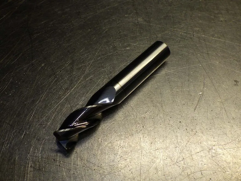 Режущий инструмент Kyocera / SGS 1/4" 6 Flute Carbide Cr Endmill 4" OAL .015 Rad