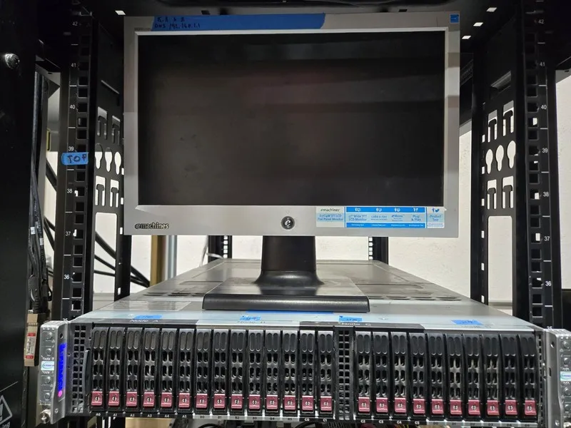 Сервер Supermicro AS-2124BT-HTR BigTwin 2U 4-Node Server 4x EPYC 7302 TPM 2.0 No — фото лота 1